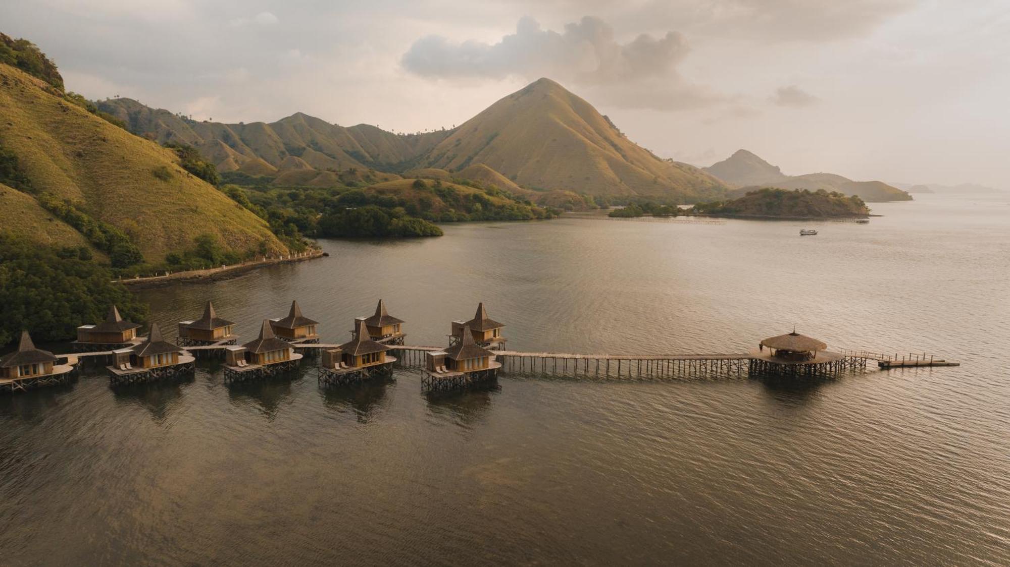 Menjaga Bay Hotel Labuan Bajo Exterior foto