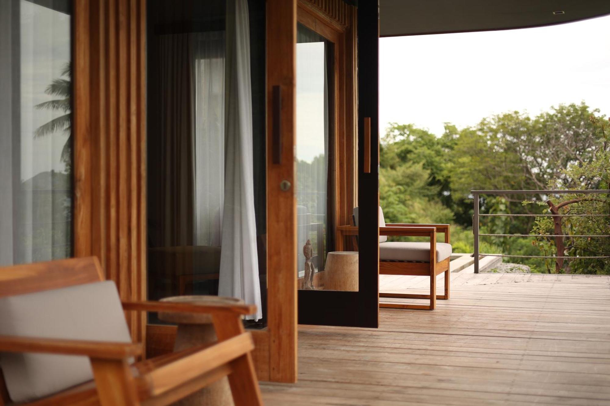 Menjaga Bay Hotel Labuan Bajo Exterior foto
