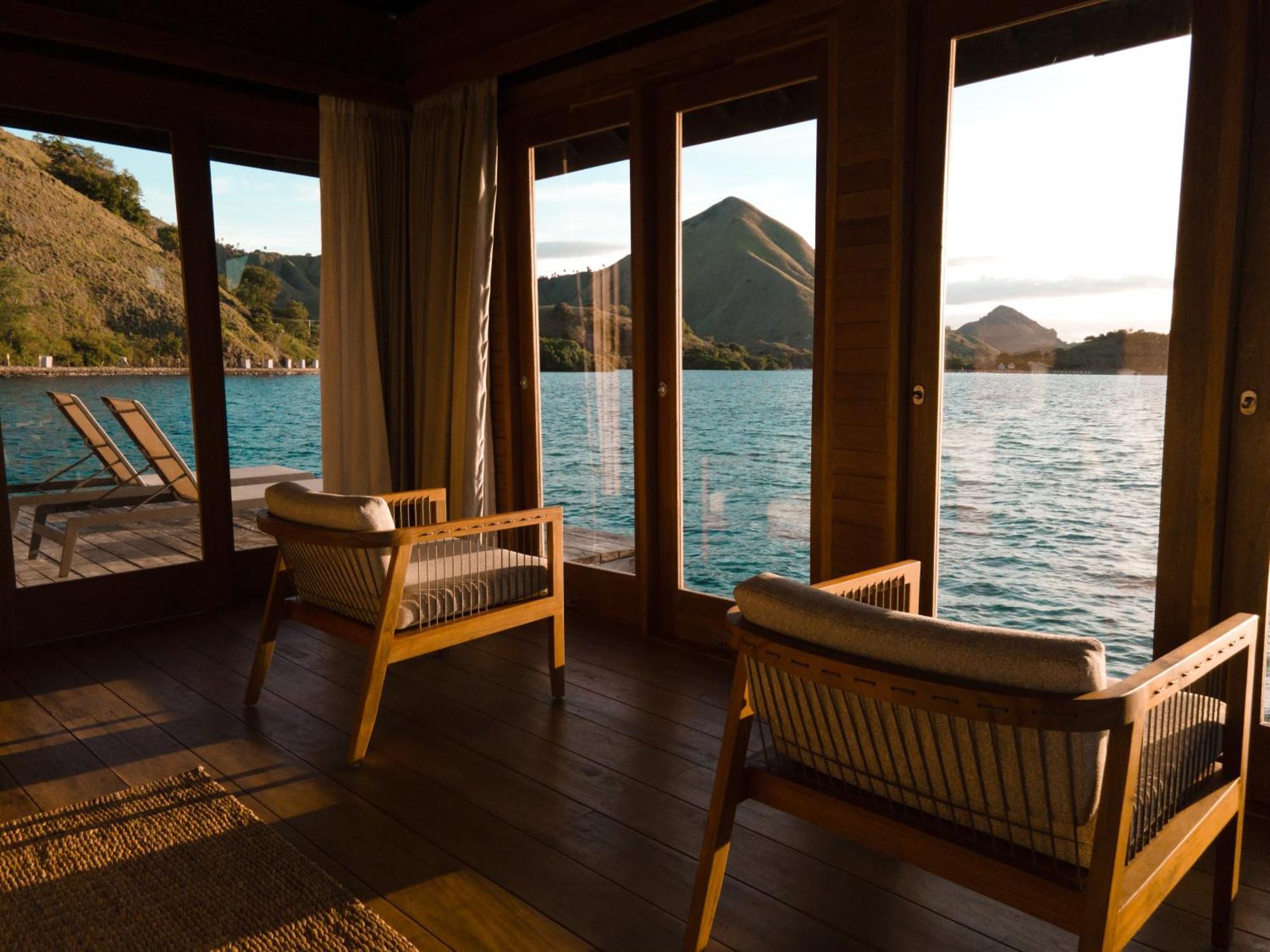 Menjaga Bay Hotel Labuan Bajo Exterior foto