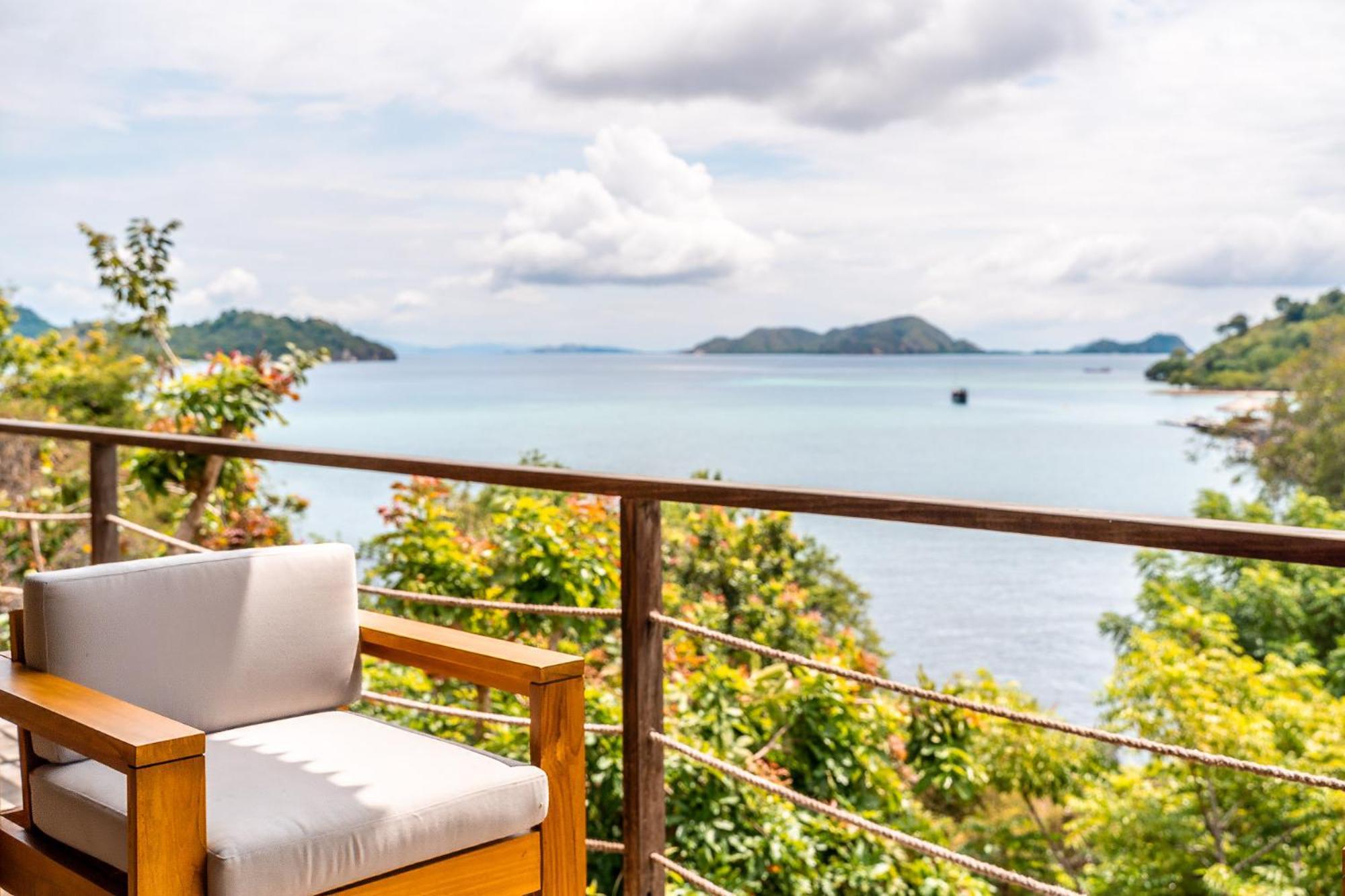 Menjaga Bay Hotel Labuan Bajo Exterior foto