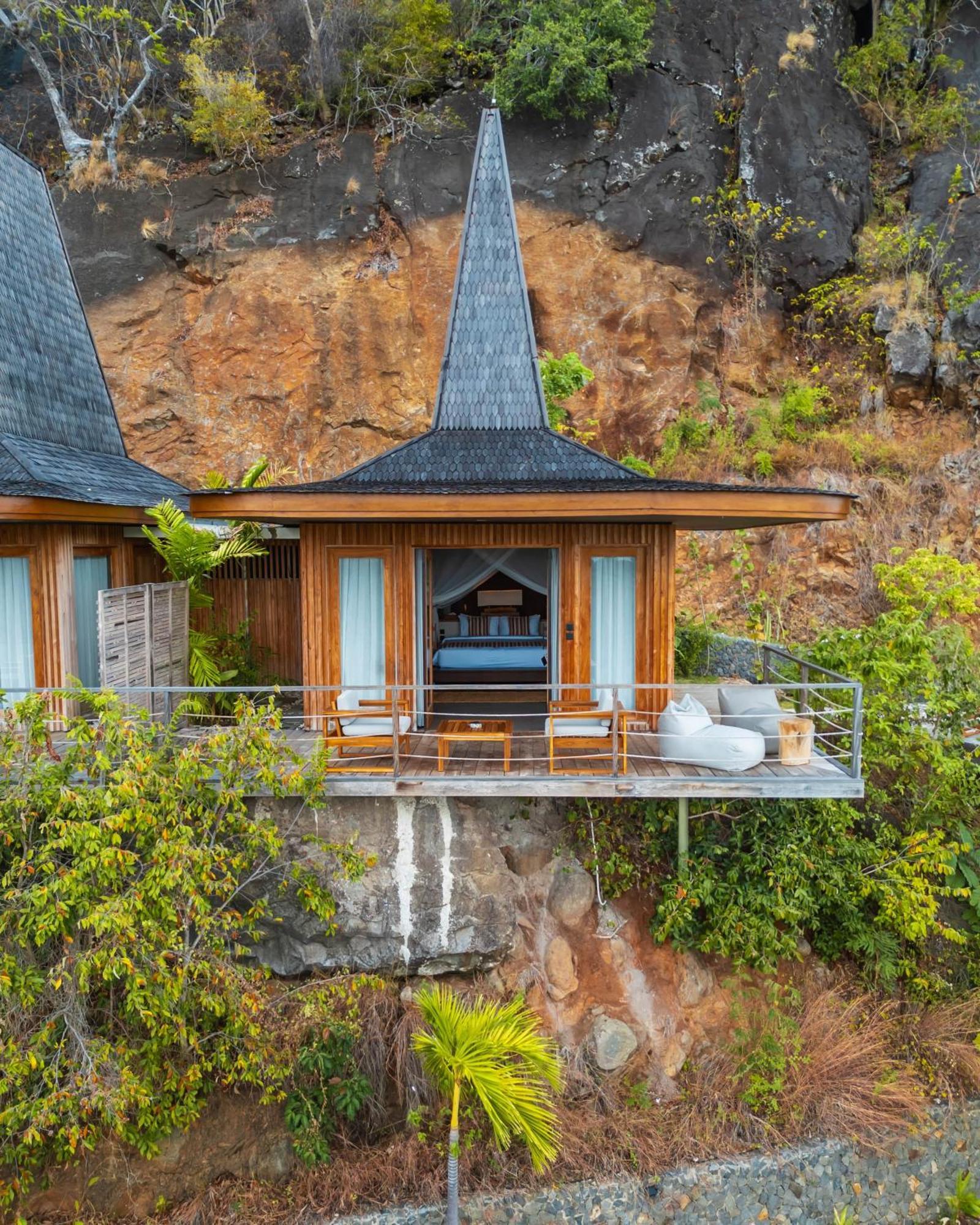Menjaga Bay Hotel Labuan Bajo Exterior foto